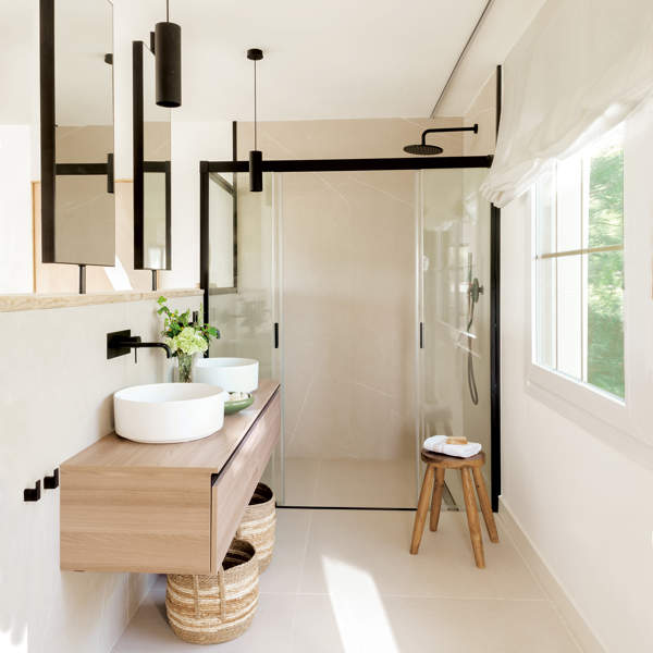 Así se diseña un baño para que sea fácil de limpiar: 10 FOTOS e ideas de la revista El Mueble que te inspirarán en tu próxima reforma