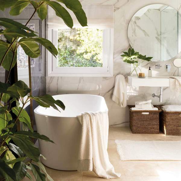 9 ideas originales y estilosas para decorar un baño moderno según las tendencias de 2024