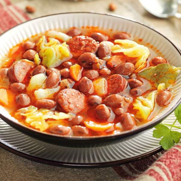 8 platos deliciosos que pueden salir de un cocido: con el sabor de siempre, te sacarán de un apuro y gustarán a todos 