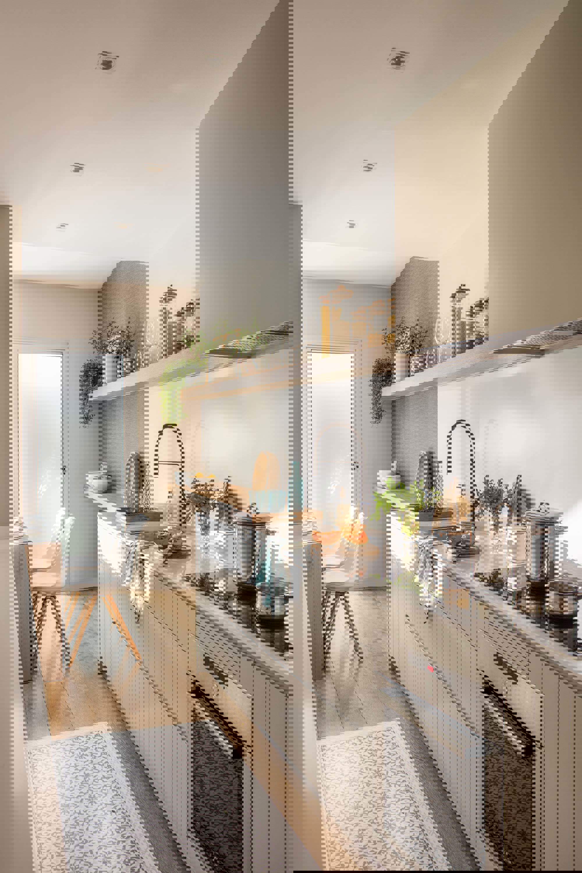 Cocina estrecha con muebles en un solo frente