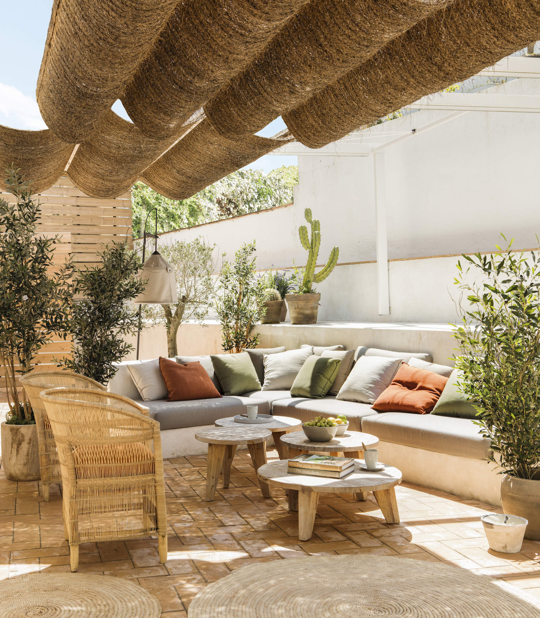 patio con sofa´ de obra 00558655