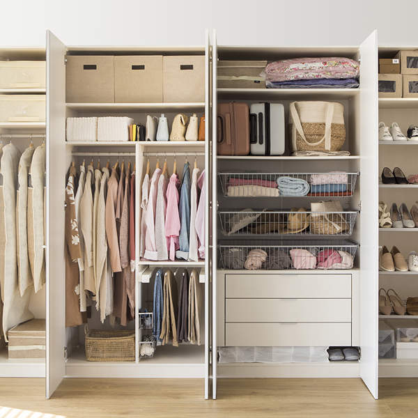 5 productos que encontrarás en Amazon y en IKEA que facilitarán tu cambio de armario