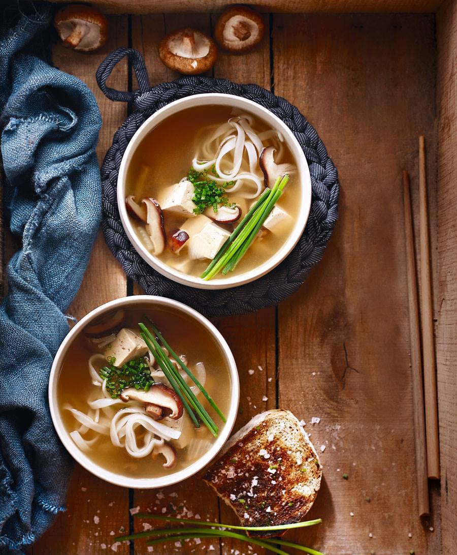 Comida saludable: receta de ramen vegano.