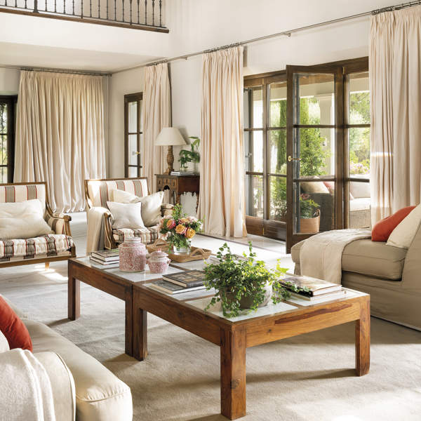 Un cortijo elegante y con mucho encanto: esta casa de estilo clásico parece antigua, pero apenas tiene 30 años