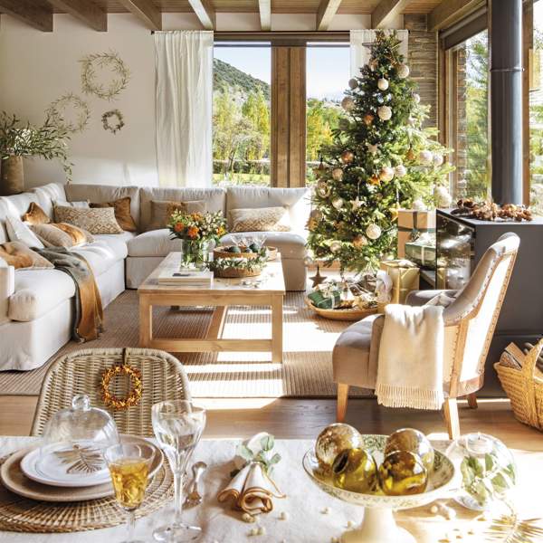 Si quieres el salón de Navidad más bonito, estos son los 8 trucos de estilista que tienes que aplicar | VIDEO y FOTOS