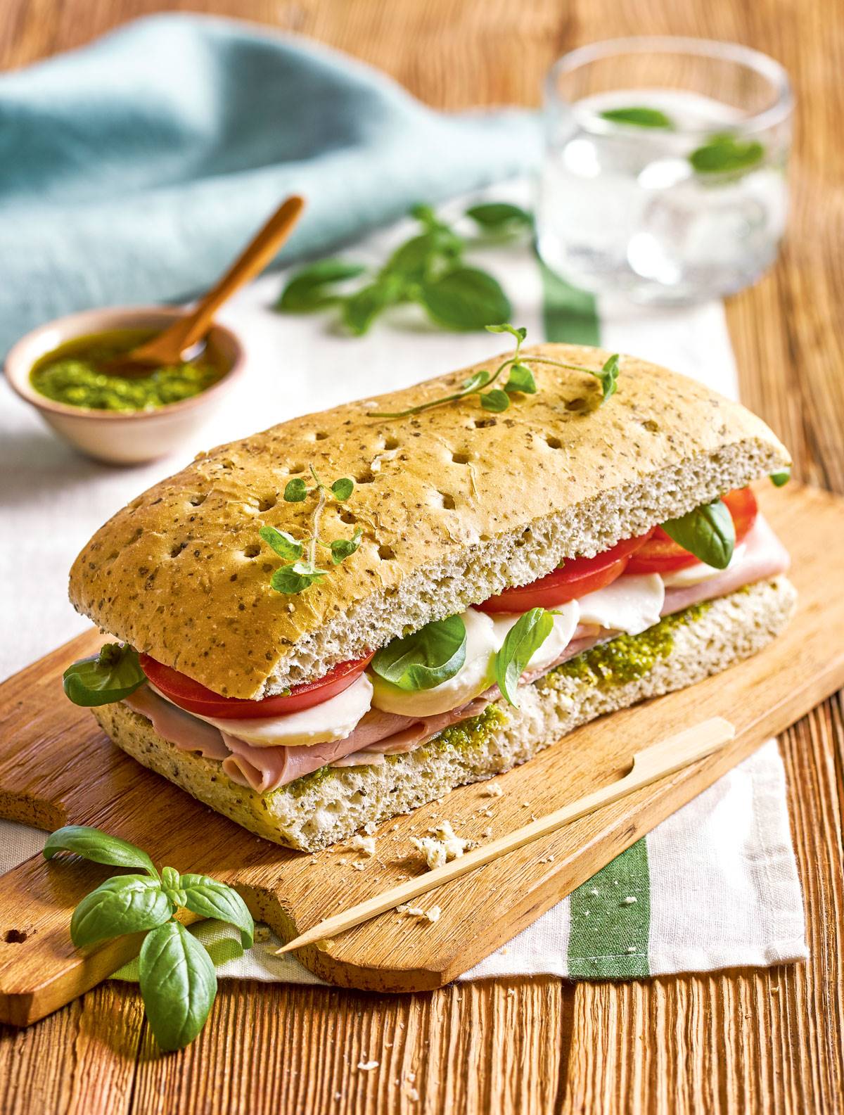 Receta de sándwich de pavo y tomate. 