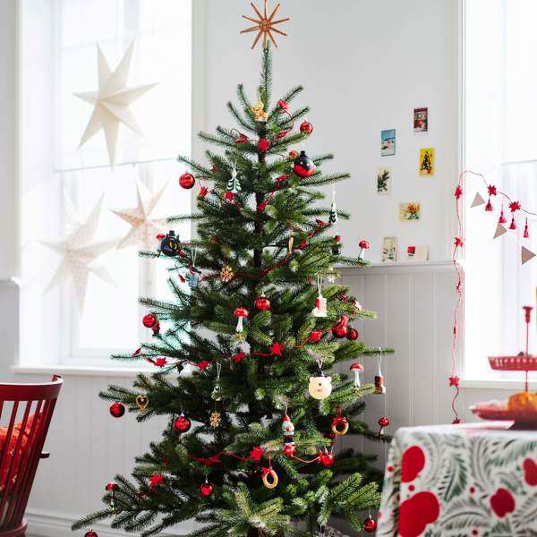VÍDEO || 10 artículos navideños y elegantes de IKEA para dar la bienvenida a la época más mágica del año (desde 1,49€)